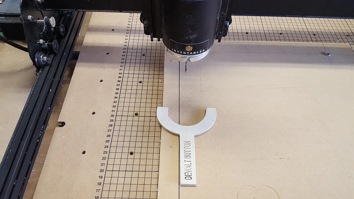 Dewalt button holder - image 3