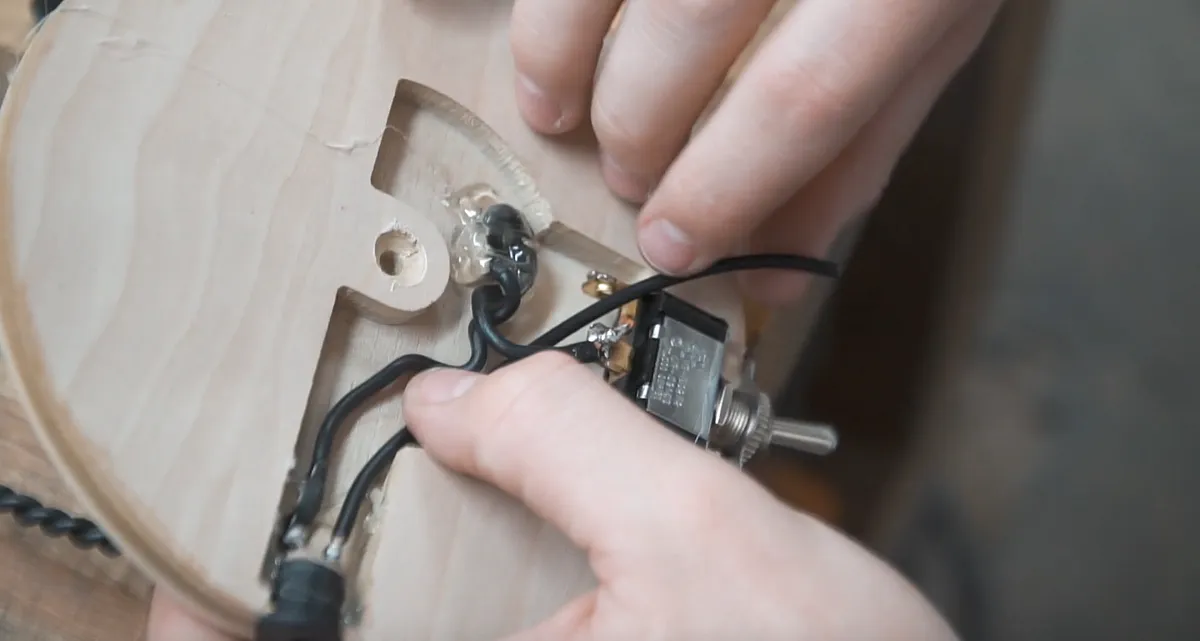 DIY Flat Pack LED Desk Lamp — Wiring (image 5)