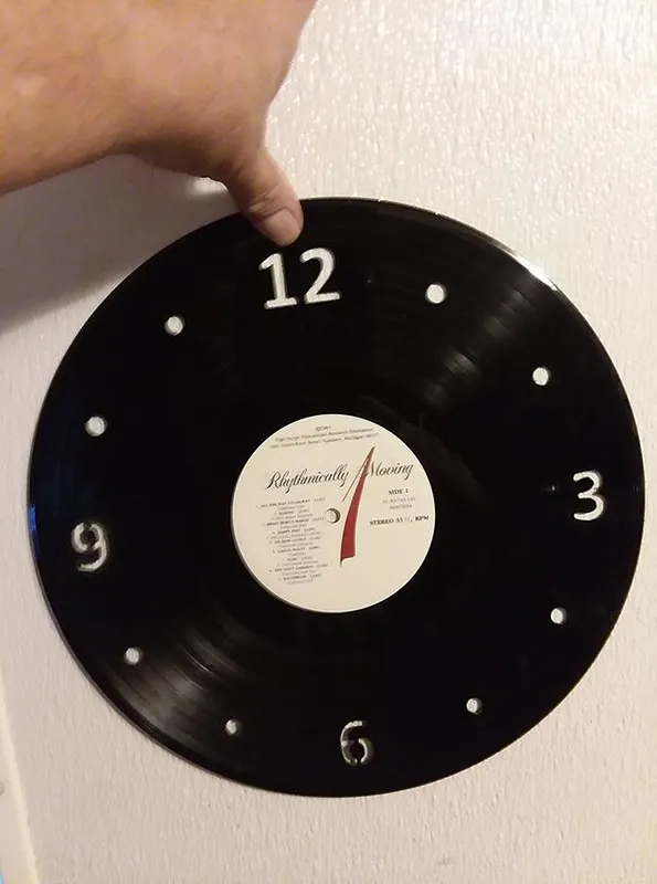 LP CLock 2 - image 1