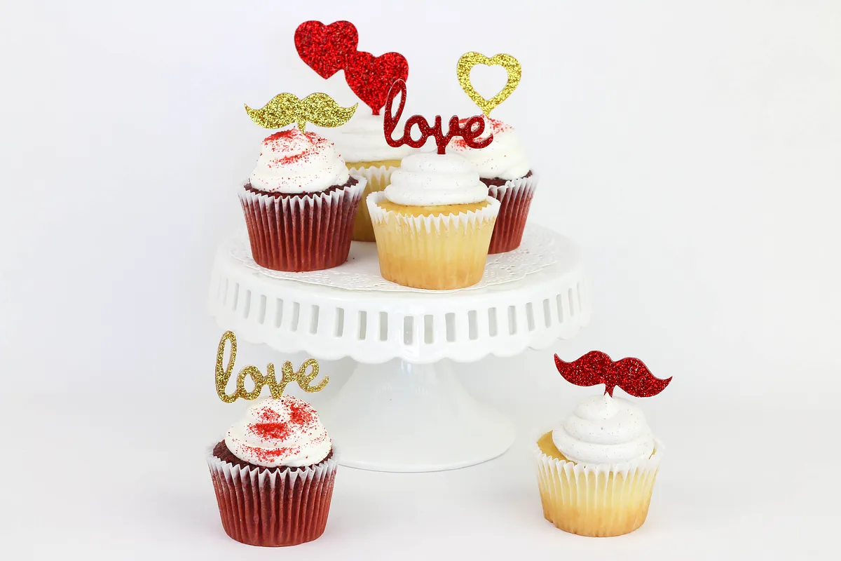 Valentine's Day Cupcake Toppers - image 1