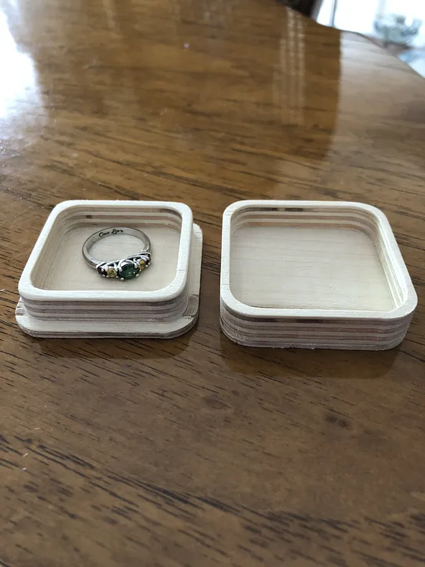 Fitted lid box - image 3