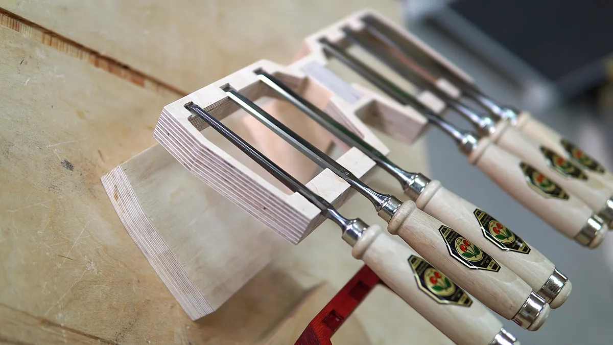chisel holder - image 1