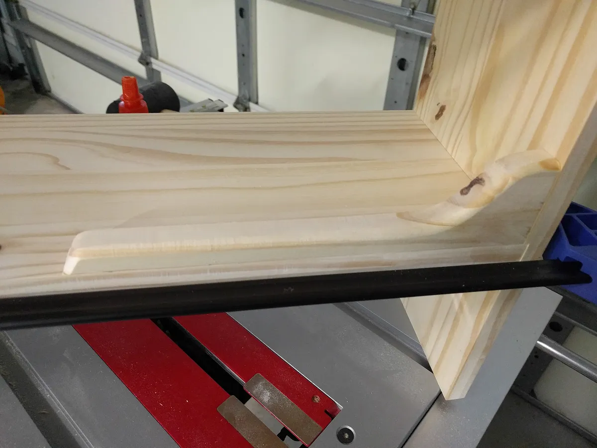 Floating Hutch — Step 11 - Attach the trim pieces (Parts G, H, I and J) (image 3)