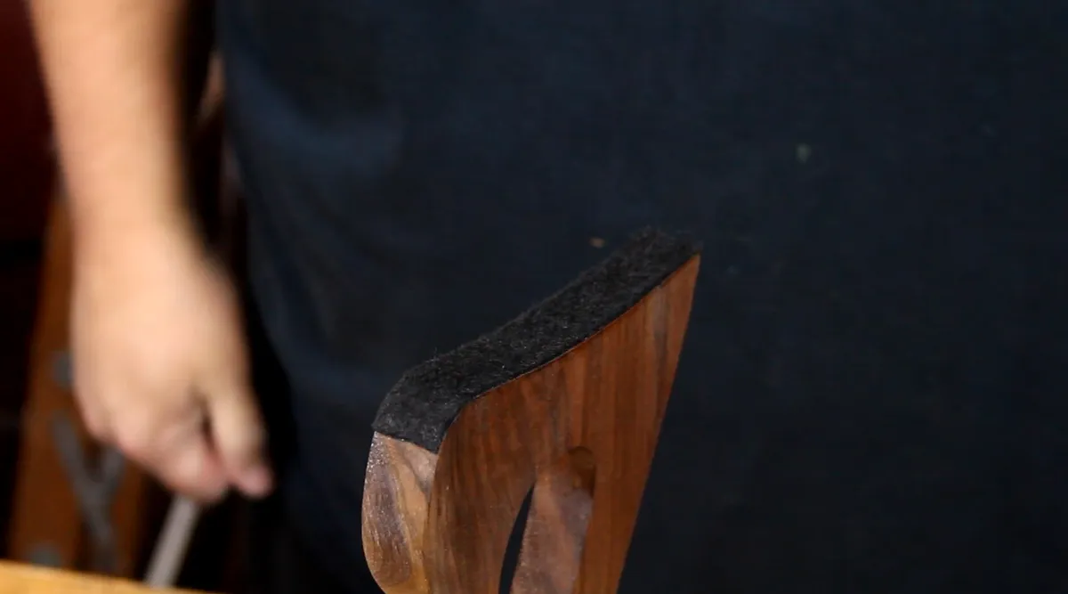 Headphone Stand — Apply Felt!