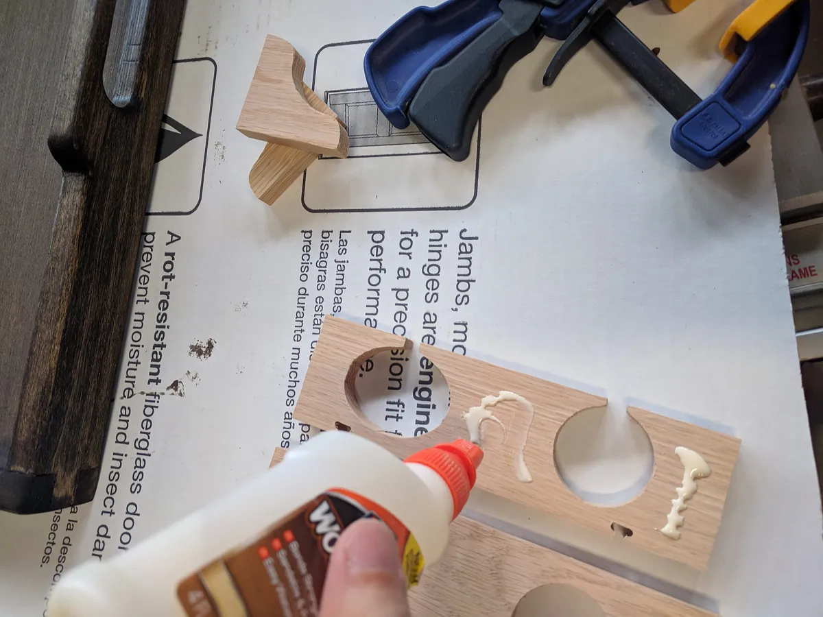 Man Shave(r Shelf) — Step 3: Assemble, Glue and Clamp