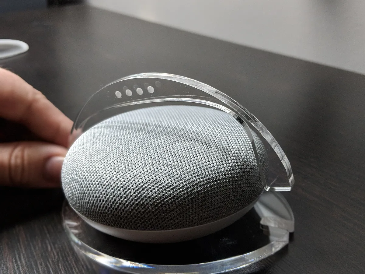 Holographic Lights for your Google Home Mini — Assemble the Stand (image 2)