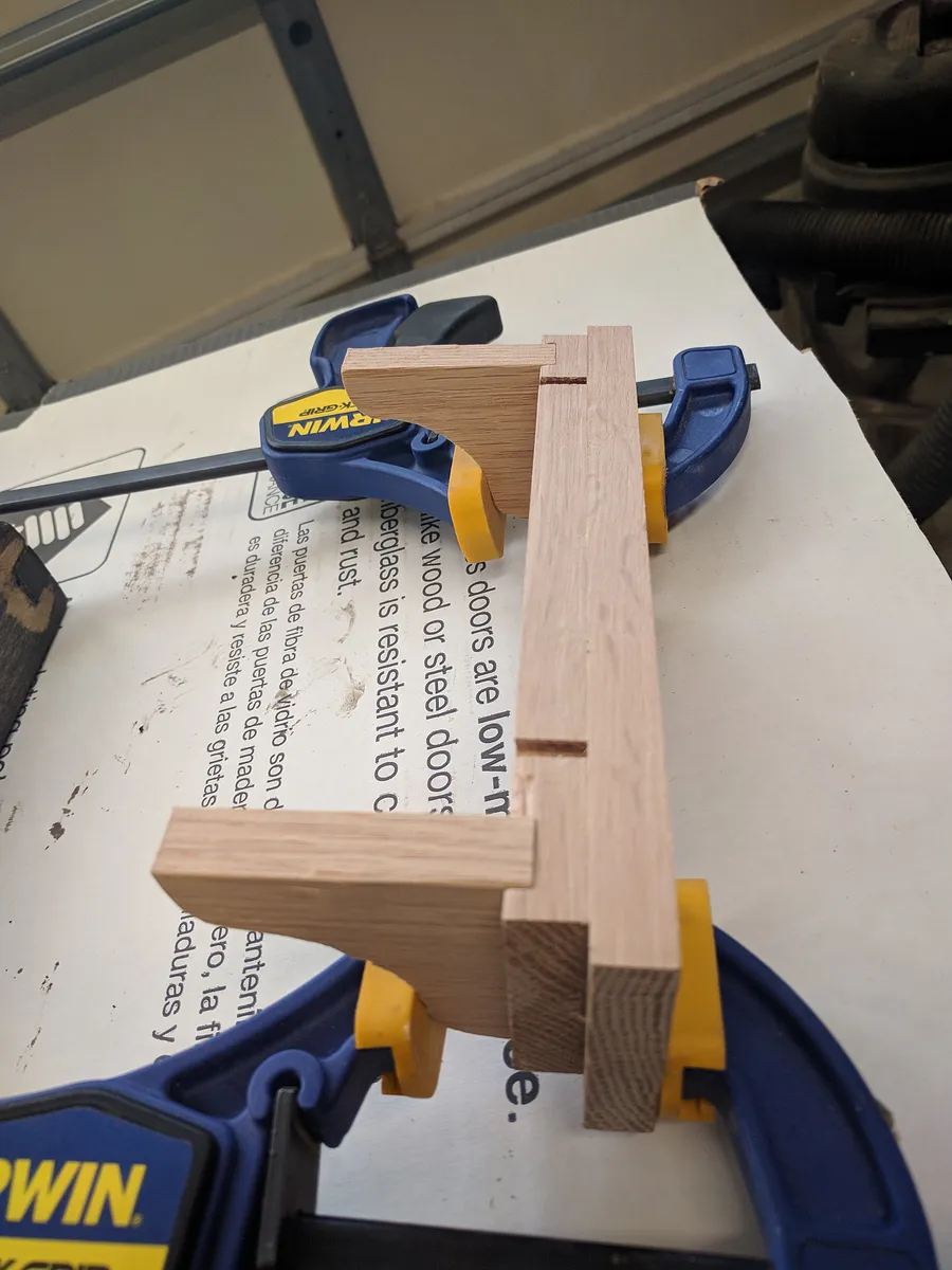 Man Shave(r Shelf) — Step 5:  Assemble Shelf Stands, Glue and Clamp (image 4)
