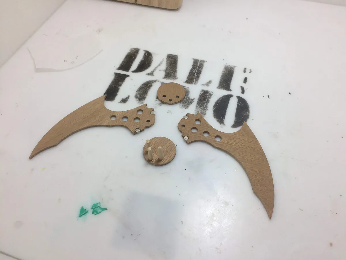 Folding Batarang — Assembling