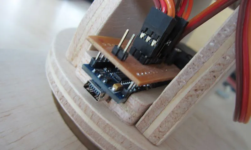 Desktop Robotic Arm - image 9