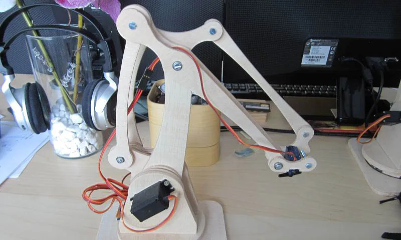 Desktop Robotic Arm - image 10