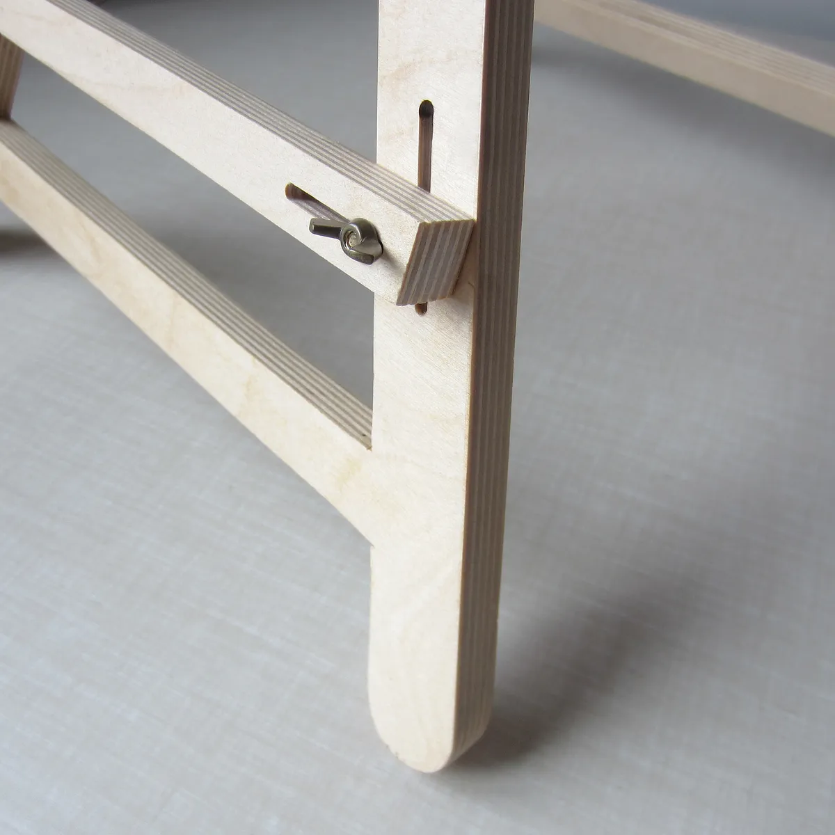 Tabletop Easel for #EaselPowerHour Challenge — Finishing and Assembly (image 3)