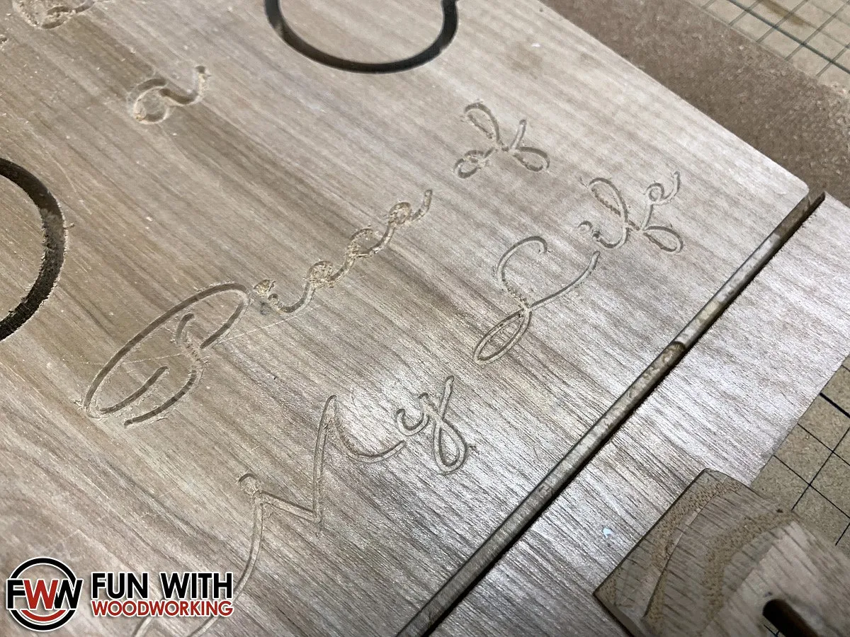 Puzzle piece plaque — Cut out the puzzle piece (image 2)