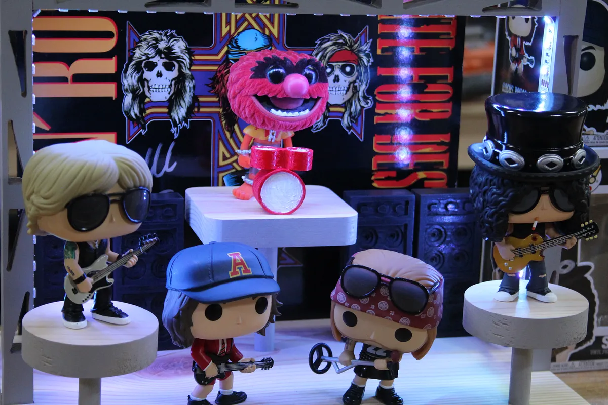 Funko Pop Rocks Stage Set — Light It Up!