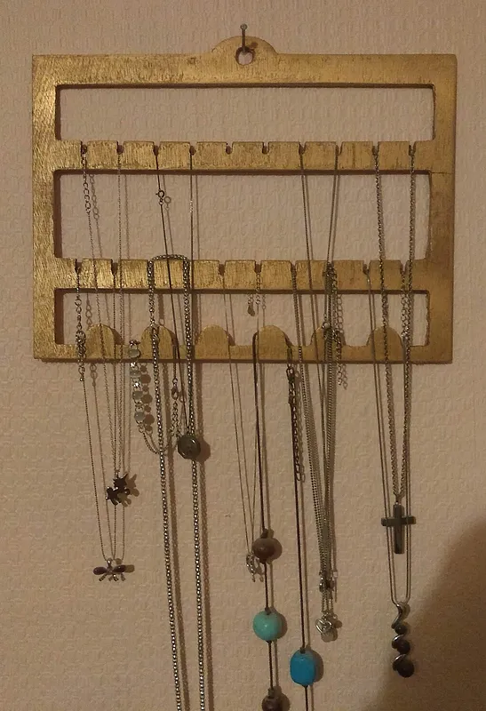 ear + necklace holder - image 1