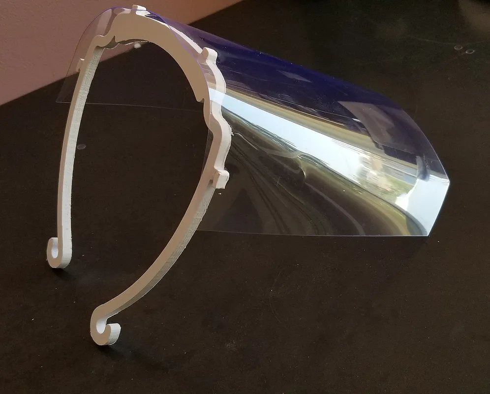 Face Shield 4 holes - image 1