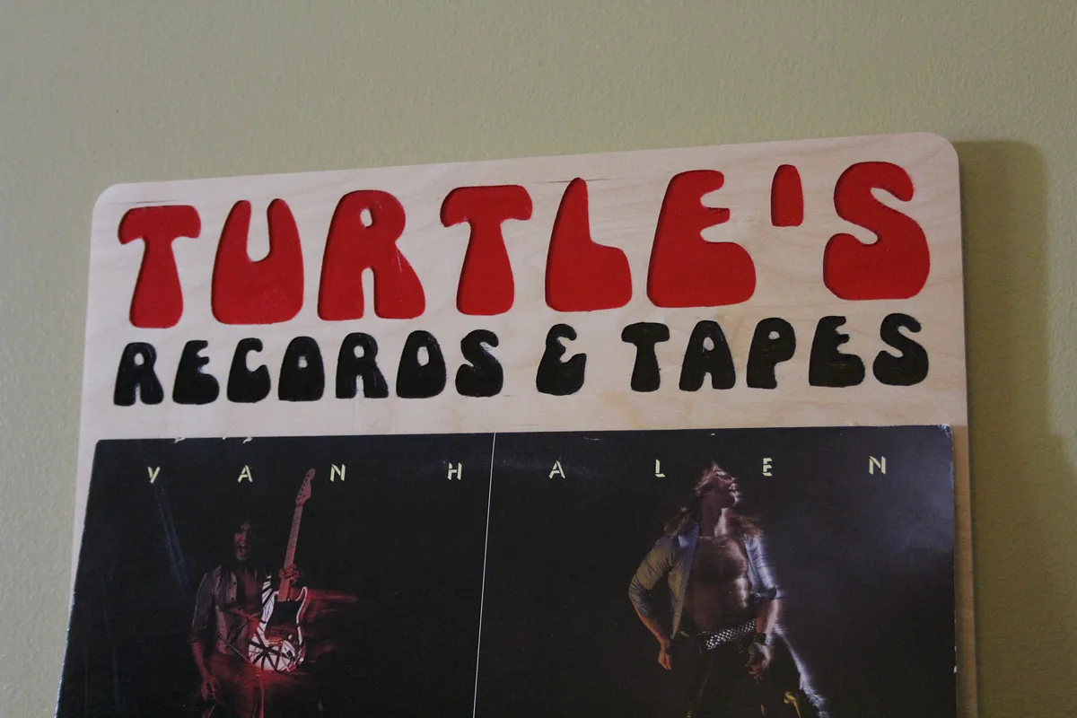 Vinyl Record Now Playing Rack — Paint and Assemble! (image 2)