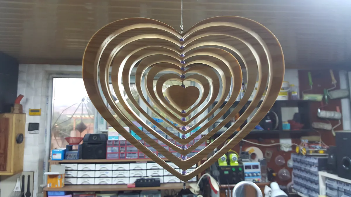 Hearts Windspinner - image 1