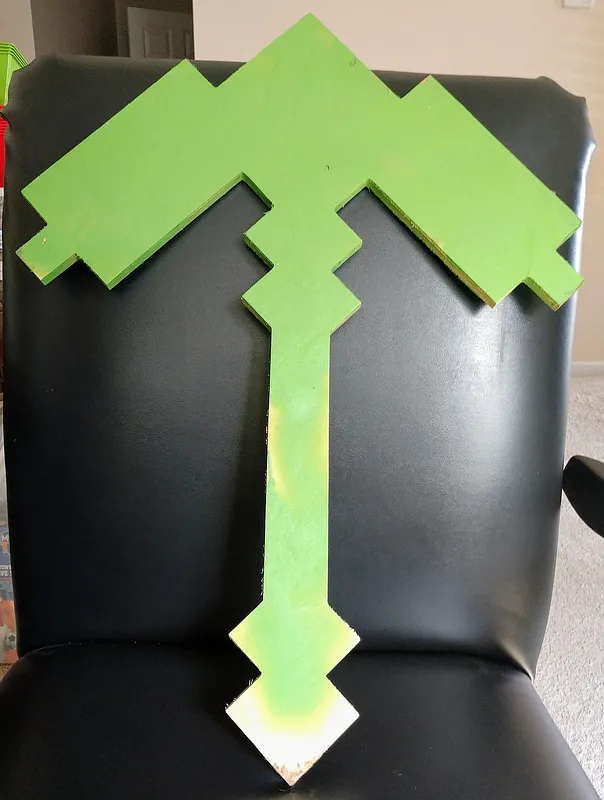Minecraft Pickaxe - image 1