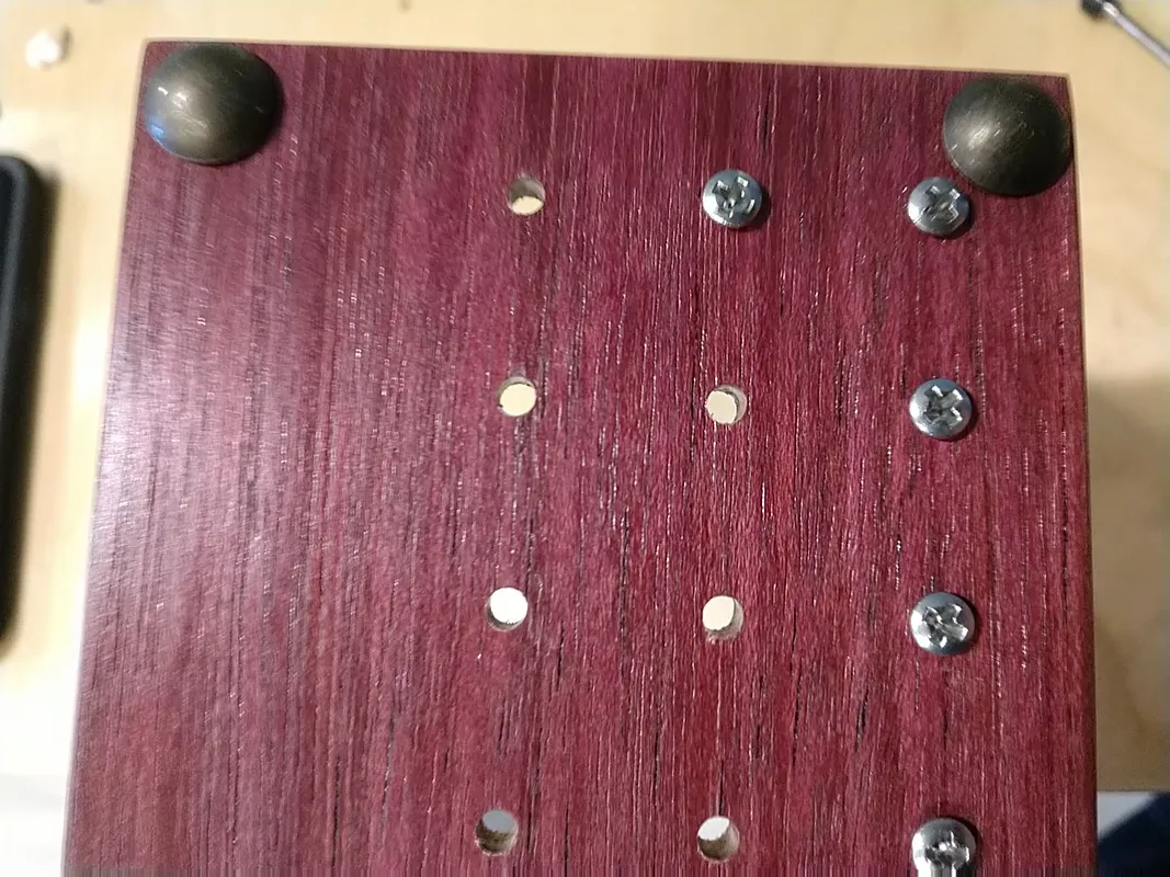 Carvey Bit Holder - image 2