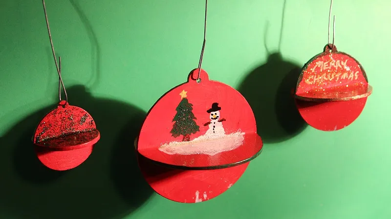2 Piece Ornaments   3 Different Sizes - image 1
