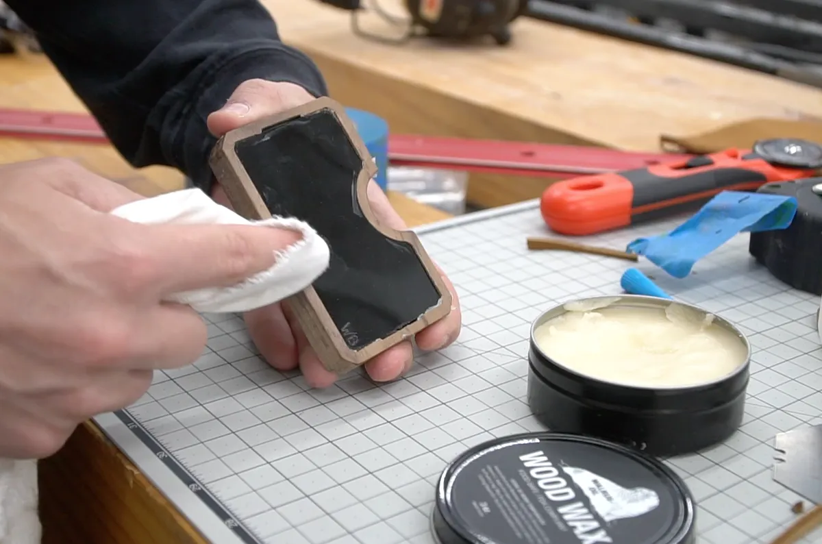 Minimal EDC Wood & Leather Wallet — Installing Insert & Finish (image 4)