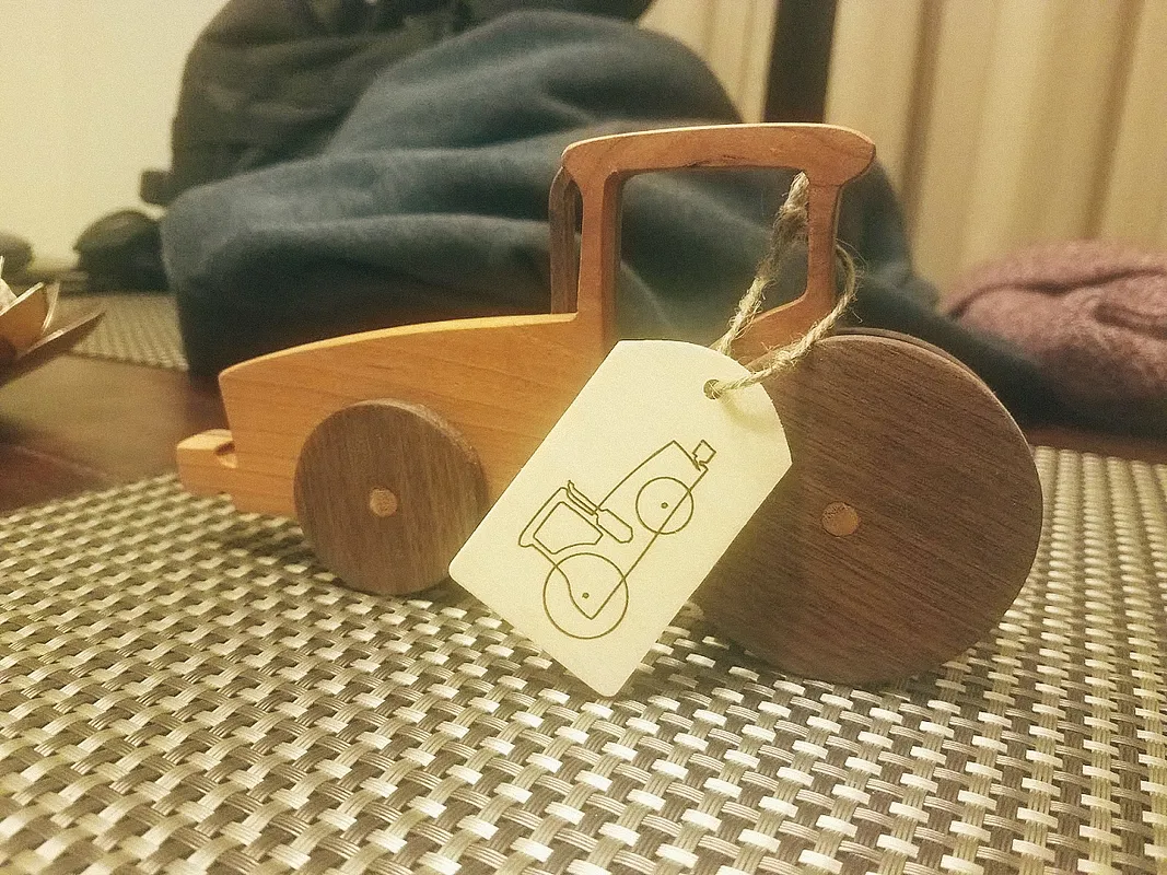 Wood Tractor - image 2