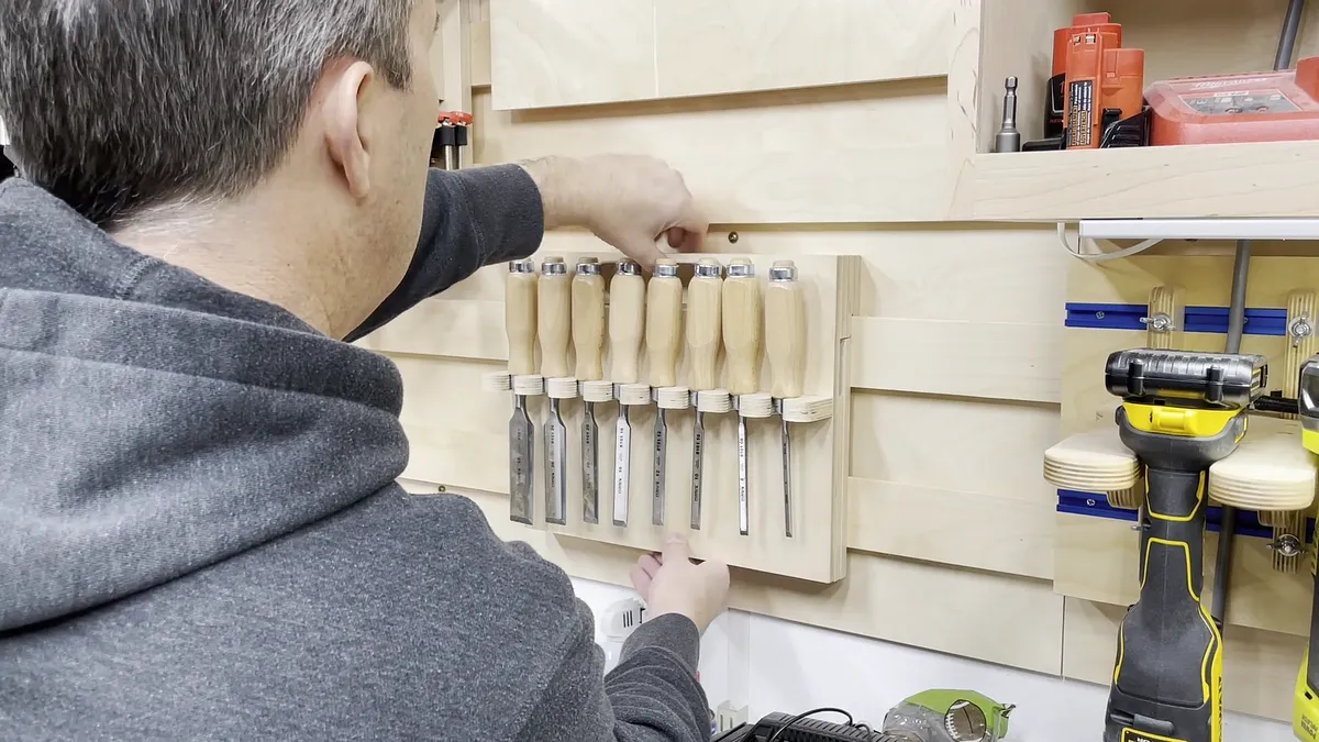Wall Mounted Chisel Rack With Built In Stand — Finish And Final Thoughts (image 2)