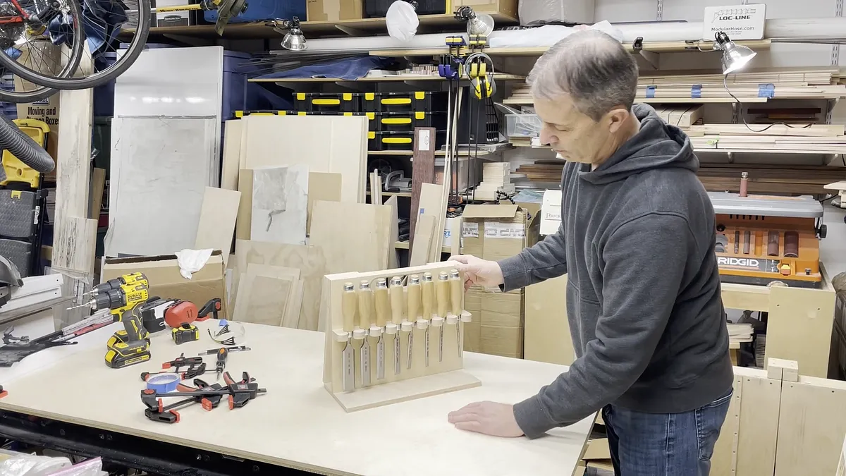 Wall Mounted Chisel Rack With Built In Stand — Finish And Final Thoughts (image 6)