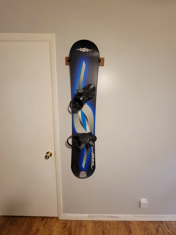 Snowboard Wall Mount - image 9