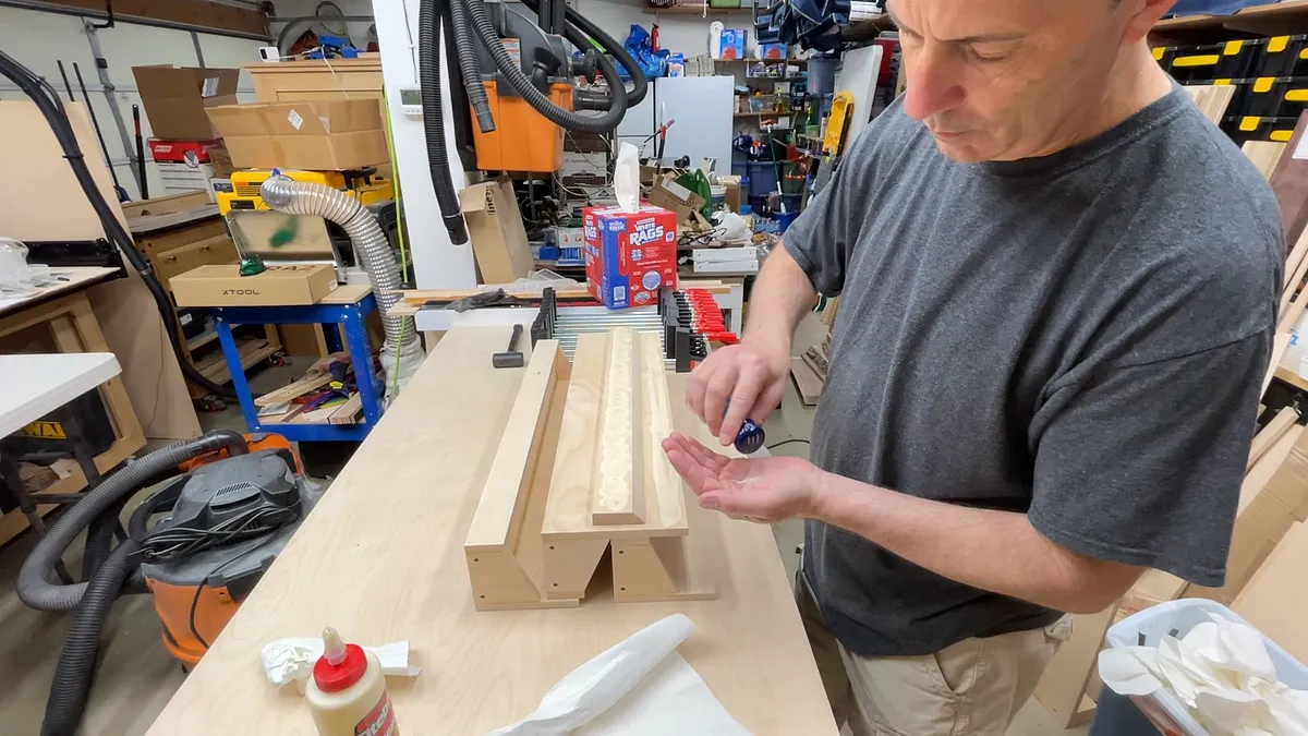 Hand Plane Holder — Glue Parts Together (image 7)