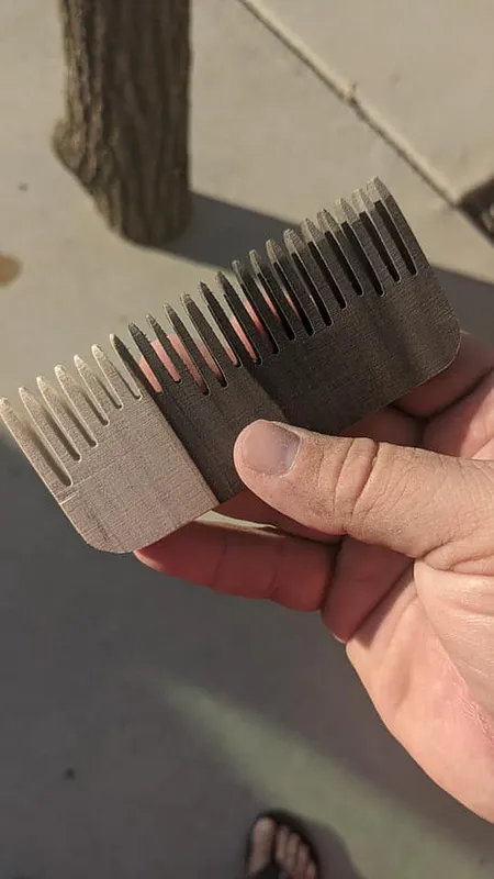 Beard oil comb - image 3