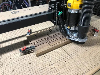 Dovetail key inlay