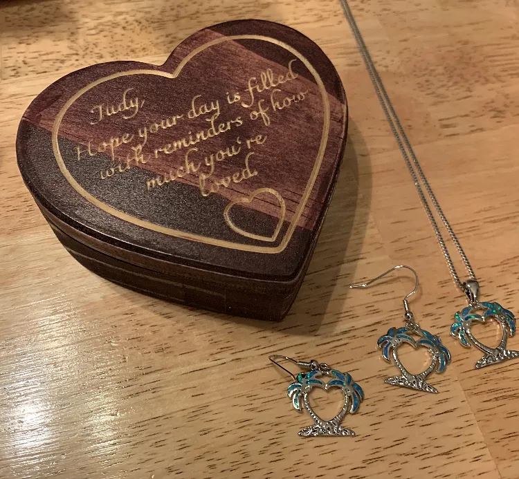 Heart shaped box with basic lid - image 1