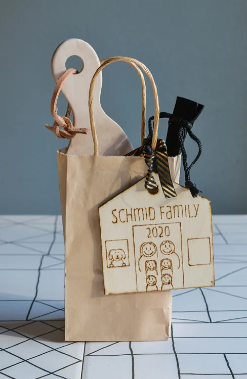 Personalizable house ornaments - image 1