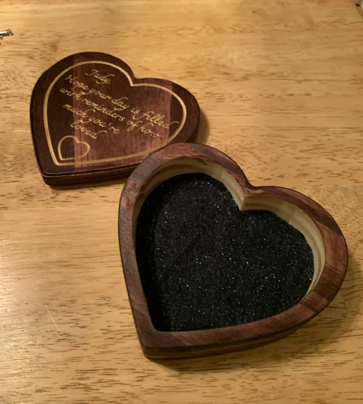 Heart shaped box with basic lid - image 3