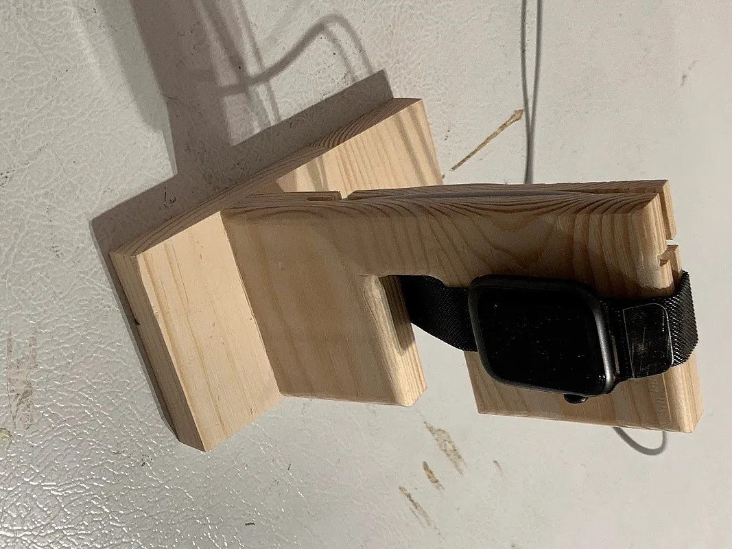 Apple watch stand - image 1