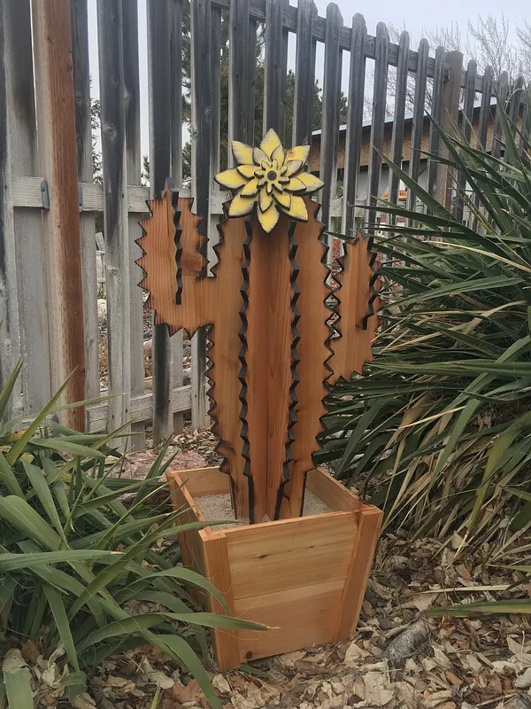 Cactus yard ornament - image 1