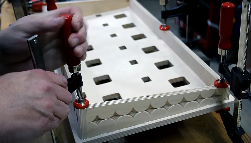 Guitar Effects Pedal Board — Assemble and Finish (image 2)