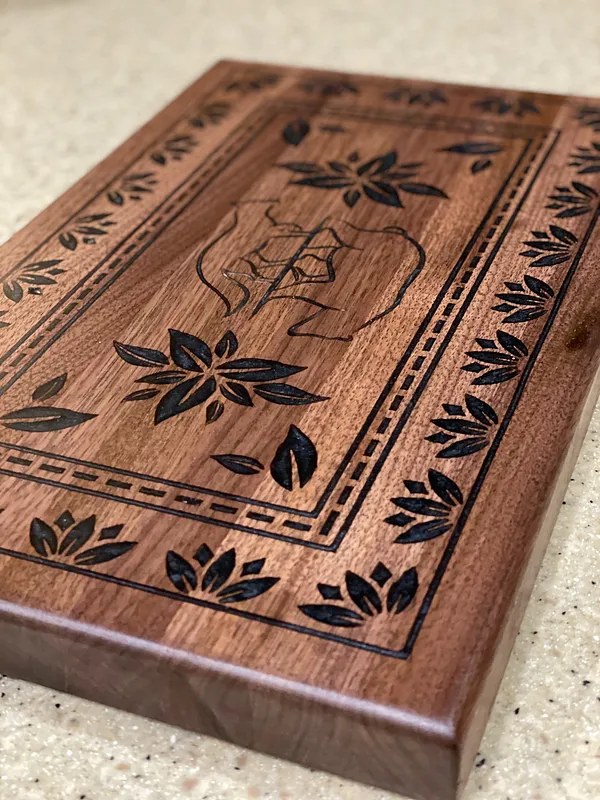 Walnut Nature Cutting Board - image 4