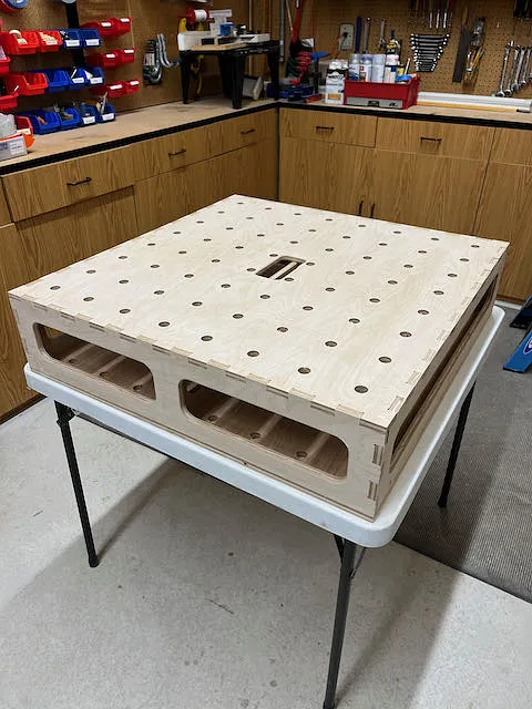 Outfeed MFT Table (1/2" x 800 x 800) - image 3