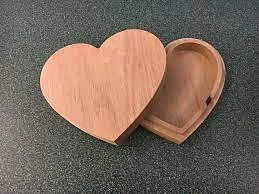Copy of Heart shaped box with basic lid - image 1