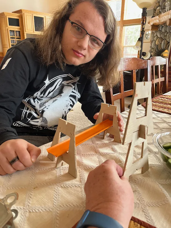 Hot Wheels Bridge - image 2