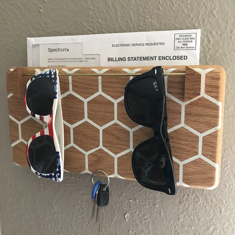 Sunglasses/Keys/Mail Organizer - image 1