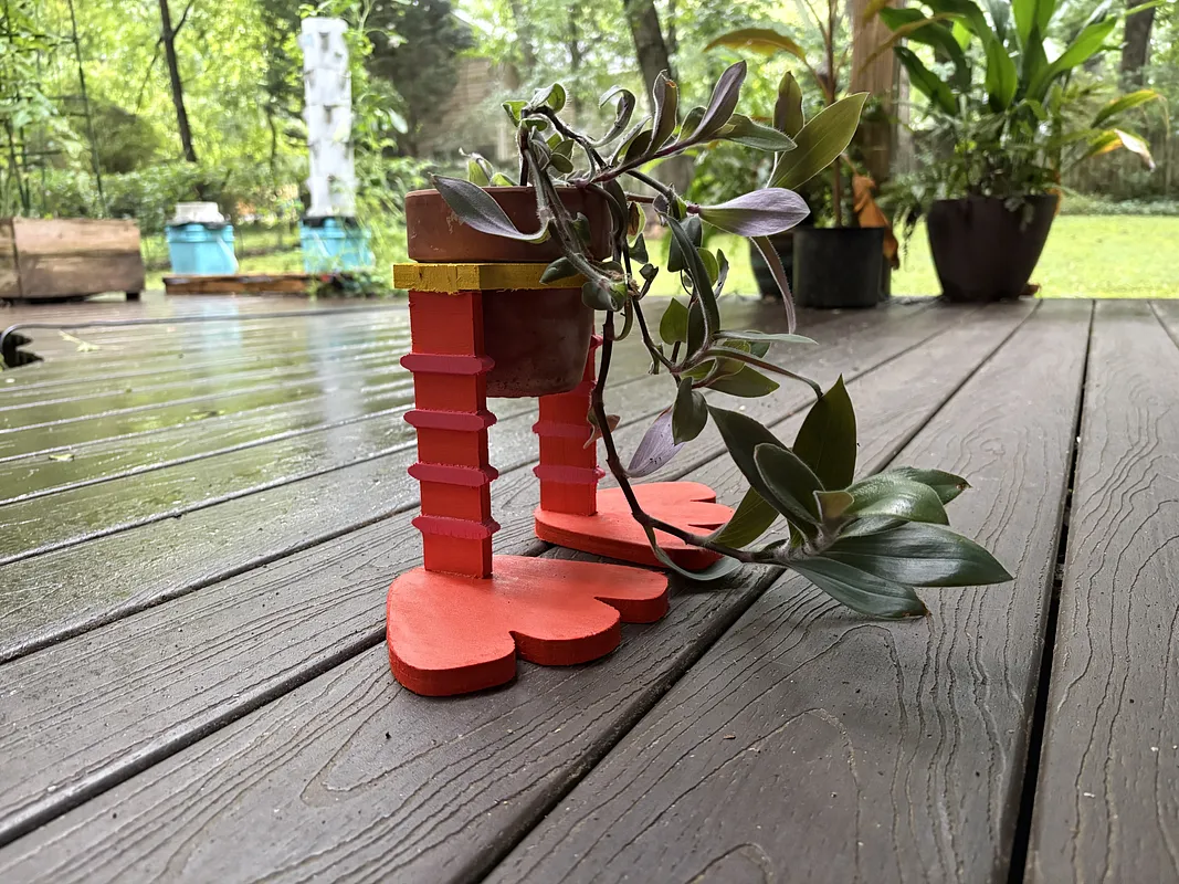Big Bird Leggy Plant Stand - image 1