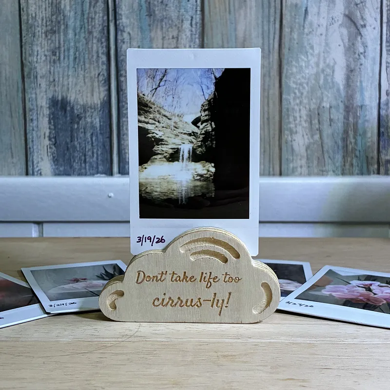 Cloud Mini Photo Holder - image 1
