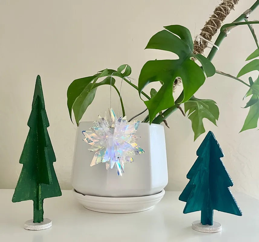 Holiday Tree Decor - image 1