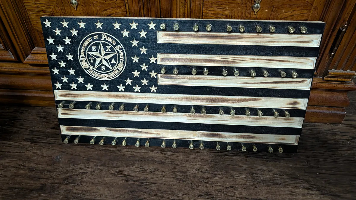 Flag Challenge Coin holder - image 2