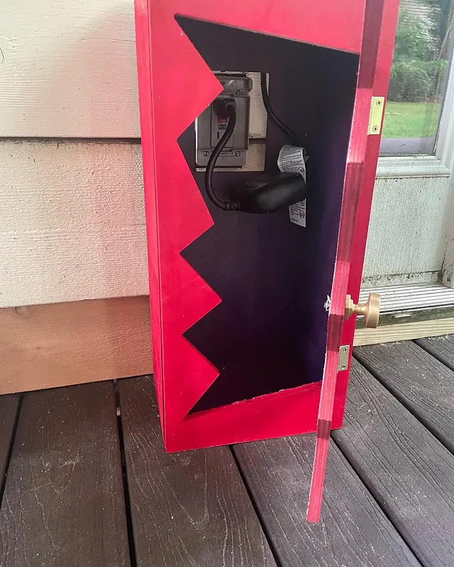 Mini Cabinet - PeeWee's Playhouse - image 2