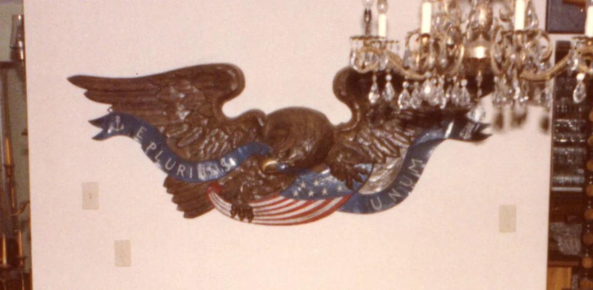 American eagle wall plaque (E Pluribus Unum) - image 3