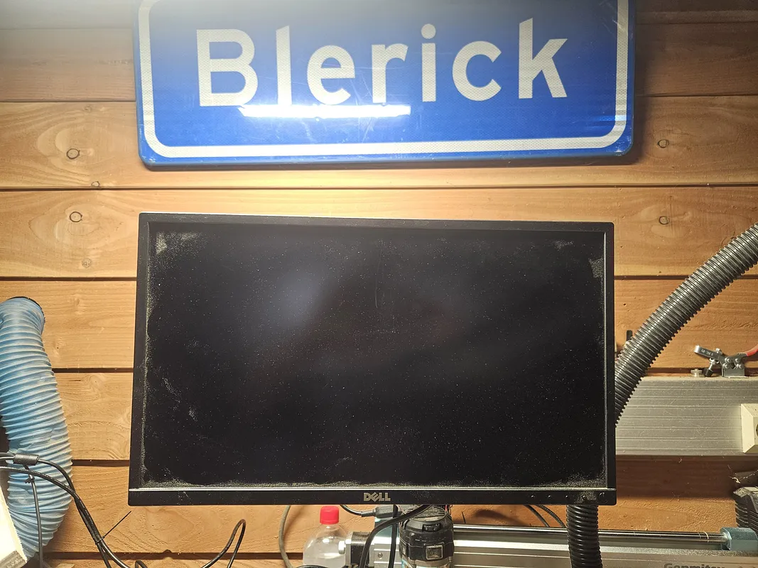 Monitor wall mount 18 mm plywood - image 2
